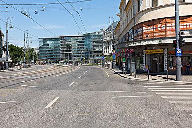 传《地狱潜者2》10月发售 有断肢效果